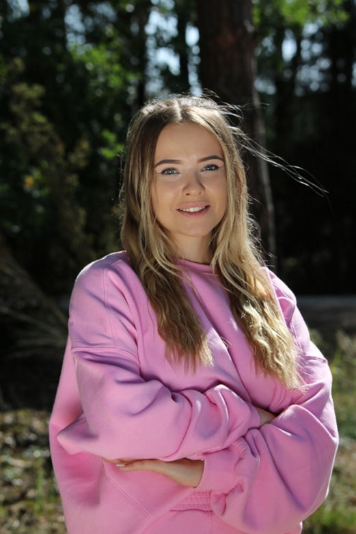 KINGA KAZIEMIERCZAK (20 LAT, ŁÓDŹ)