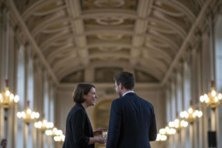 Nietypowe zachowanie Sikorskiego i Nawrockiego. Co naprawdę wydarzyło się w Pałacu Prezydenckim?