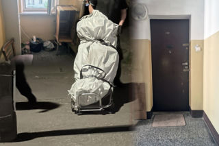 Roman mieszkał z rozkładającym się ciałem brata. Kiedy pojawiły się służby, skoczył z okna