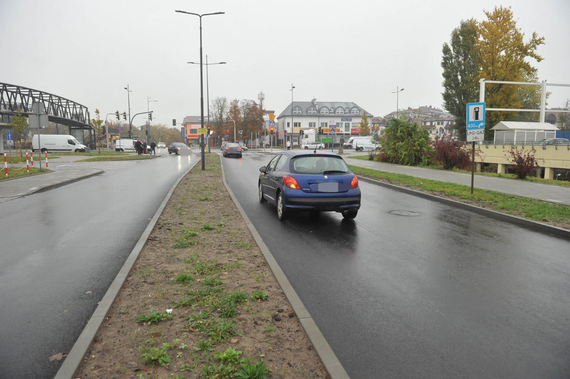 Stacja nie istnieje od 11 lat a znak wciąż stoi