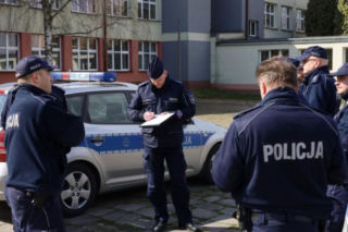 Godzina policyjna dla niezaszczepionych i zakaz podróży! Szokująca propozycja doradcy Morawieckiego. Koronawirus w Polsce
