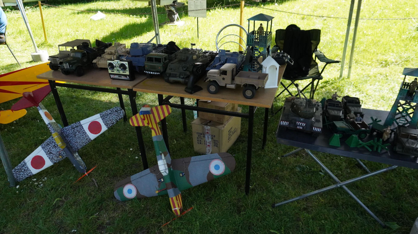 Piknik modelarski 2024 w Lubuskim Muzeum Wojskowym w Drzonowie
