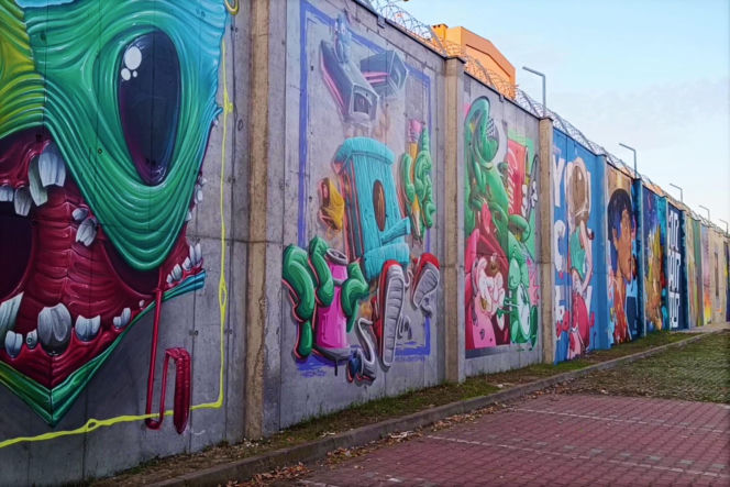 Street-art na murach aresztu