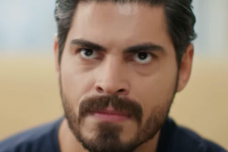 Panna młoda. Hancer zaczyna mieszać w głowie Cihanowi