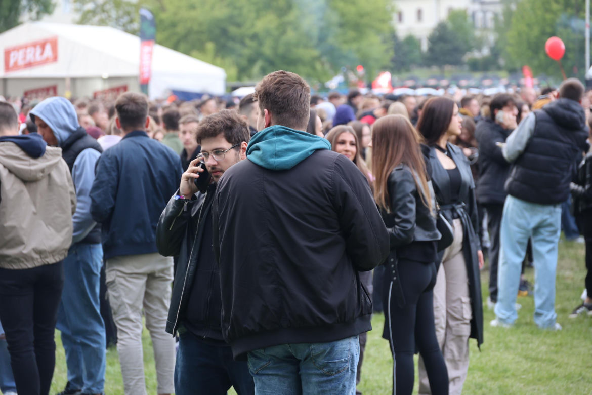 Tłum studentów bawił się pierwszego dnia Juwenaliów Politechniki Lubelskiej 2025