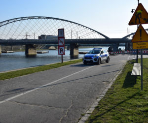 Policja kontroluje przestrzeganie zakazu zgromadzeń