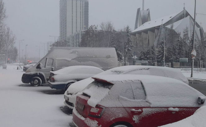 Zima, śnieg i fatalne warunki na drogach