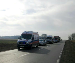 Podlaskie: Honda wjechała do do rowu. Pasażerka zakleszczona w samochodzie