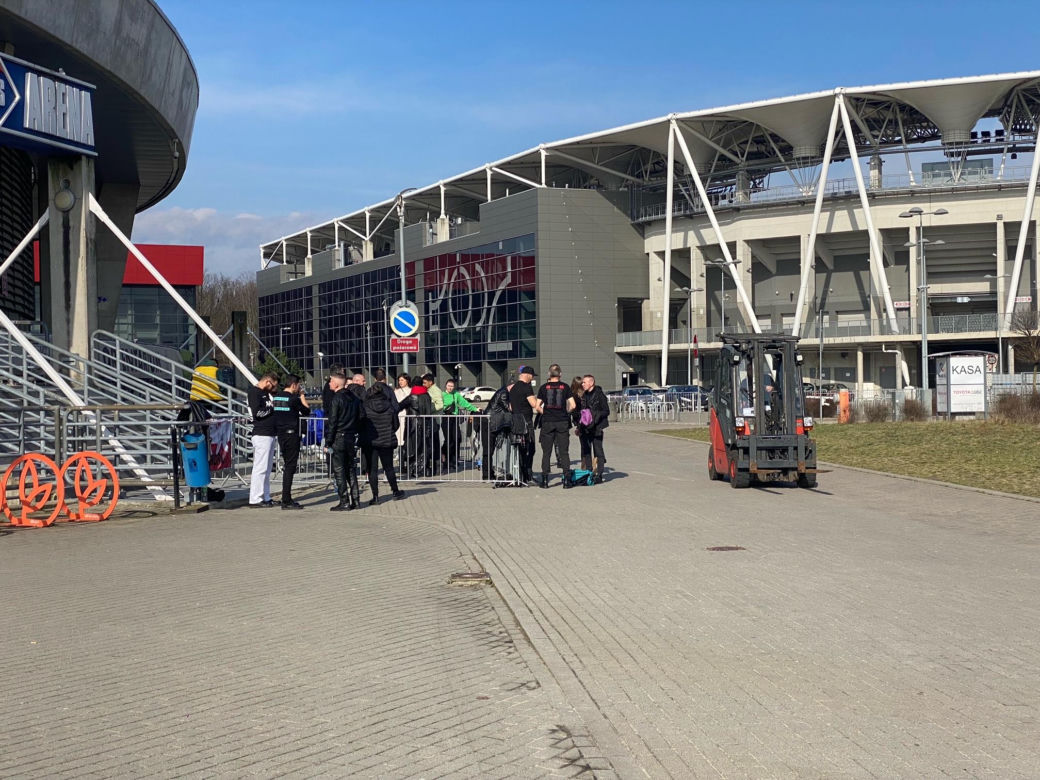 Fani czekają na koncert Depeche Mode