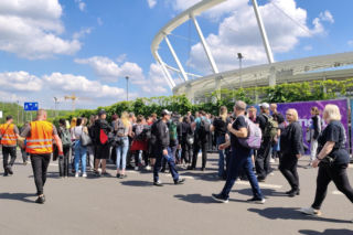Długie kolejki i tłum fanów przed koncertem Metaliki