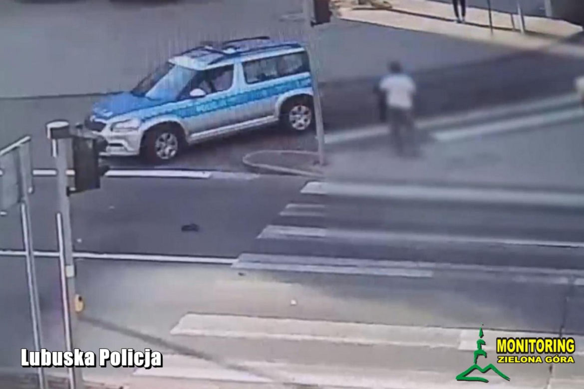 Nastolatkowie potrąceni na przejściu w Zielonej Górze! Wylecieli w powietrze niczym lalki na oczach policji [ZDJĘCIA].