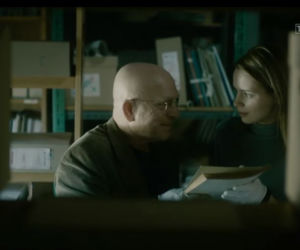 Archiwista, odc. 1. Henryk Mikos (Henryk Talar), aspirant Zuzanna Wasiluk (Paulina Gałązka)
