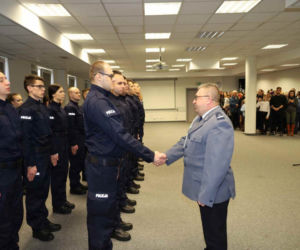 Ślubowanie nowych policjantów w Radomiu
