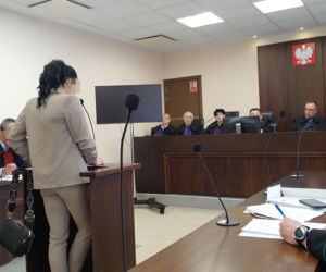 Podciął gardło koledze, bo pokłócili się o kobietę. W tle walka o dziecko