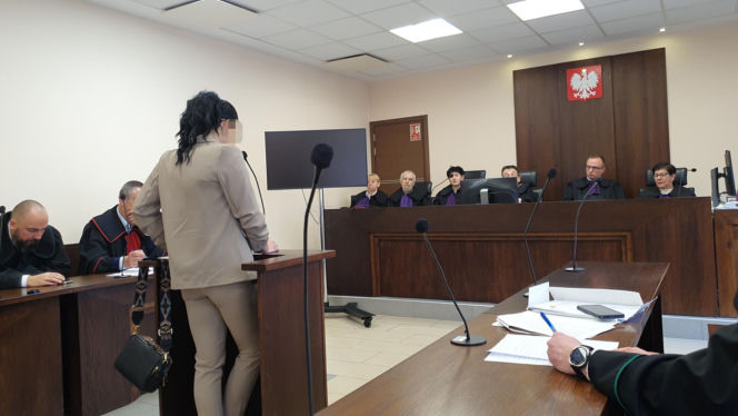 Podciął gardło koledze, bo pokłócili się o kobietę. W tle walka o dziecko