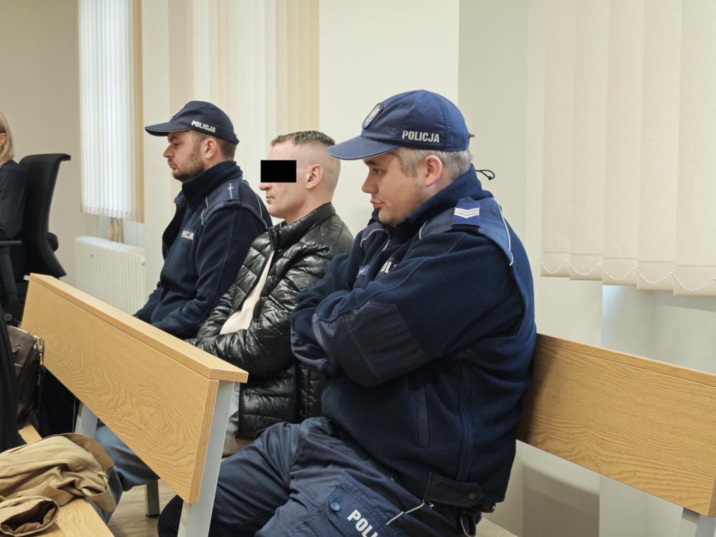 Mówił, że ręce mu śmierdzą krwią, obsesyjnie je mył. W szyi pani Zuzanny tkwił nóż