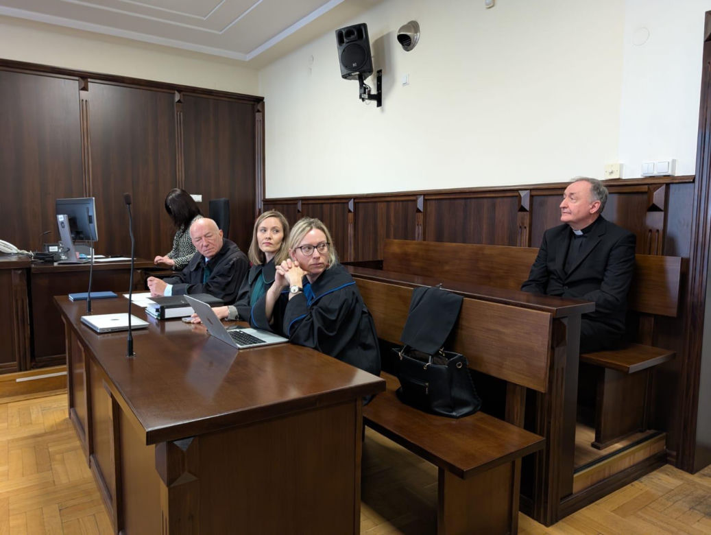 Biskup Andrzej Jeż przed sądem