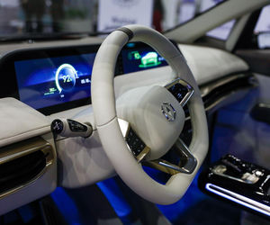 Samochód elektryczny Izera miał być produkowany w Jaworznie