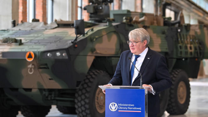 Kosiniak-Kamysz był dziś zakładach w Rosomak S.A. w Siemianowicach Śląskich