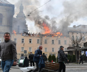 PILNE! Rosjanie zaatakowali pełne cywilów centrum Lwowa! Są nagrania