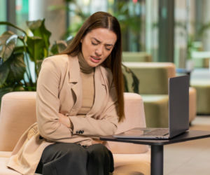 Tych objawów nigdy nie ignoruj! Oto 5 oznak problemów z trzustką