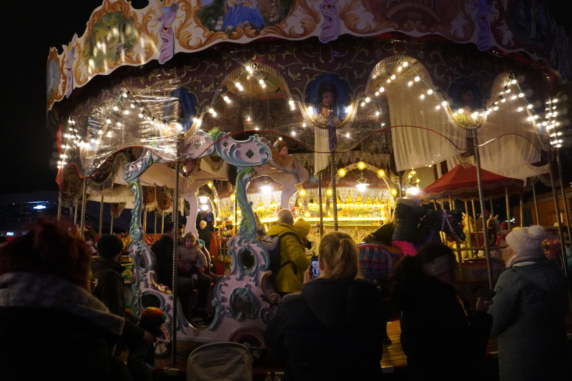 Weeihnachtsmarkt na Alexanderplatz