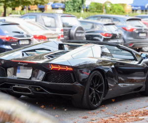 Patryk Vega jeździ Lamborghini