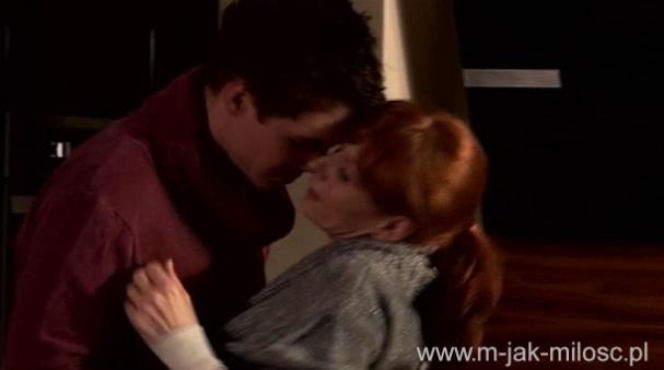 M jak MIŁOŚĆ. Marcin (Mikołaj Roznerski), Agnieszka (Magdalena Walach)