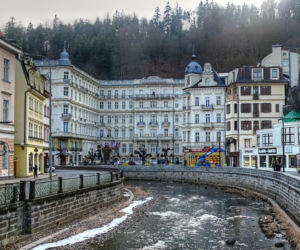To tu kręcono film o Jamesie Bondzie. Słynne Casino Royale leży tuż za polską granicą