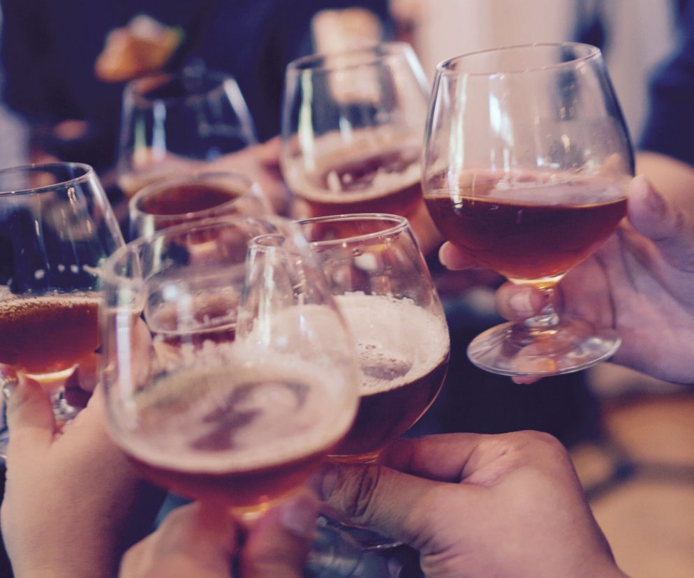 Katowice: Nocna prohibicja w kolejnych dzielnicach. Tam nie kupisz wieczorem alkoholu [LISTA]