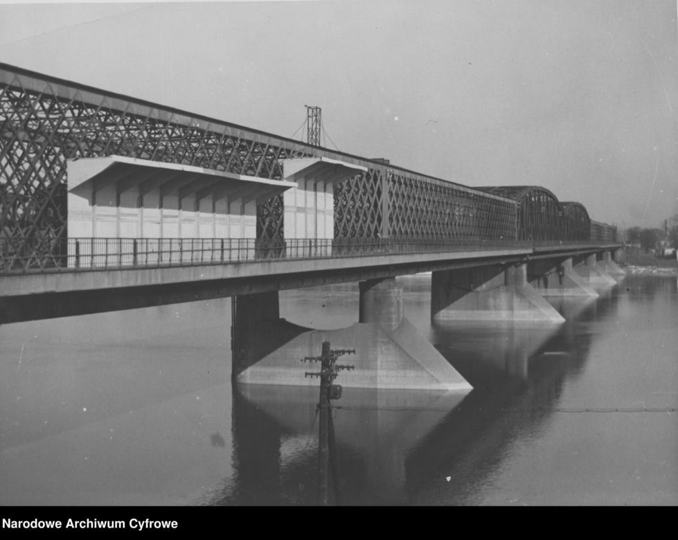 Most Kierbedzia na Wiśle