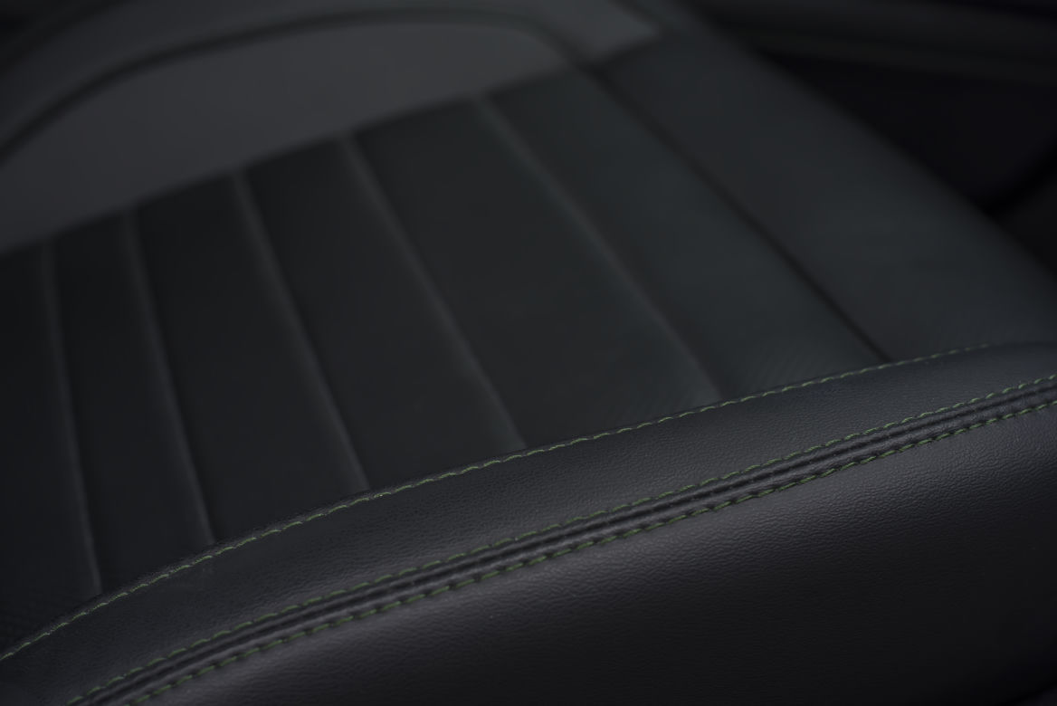 Ford Mustang Bullitt 5.0 V8 6MT
