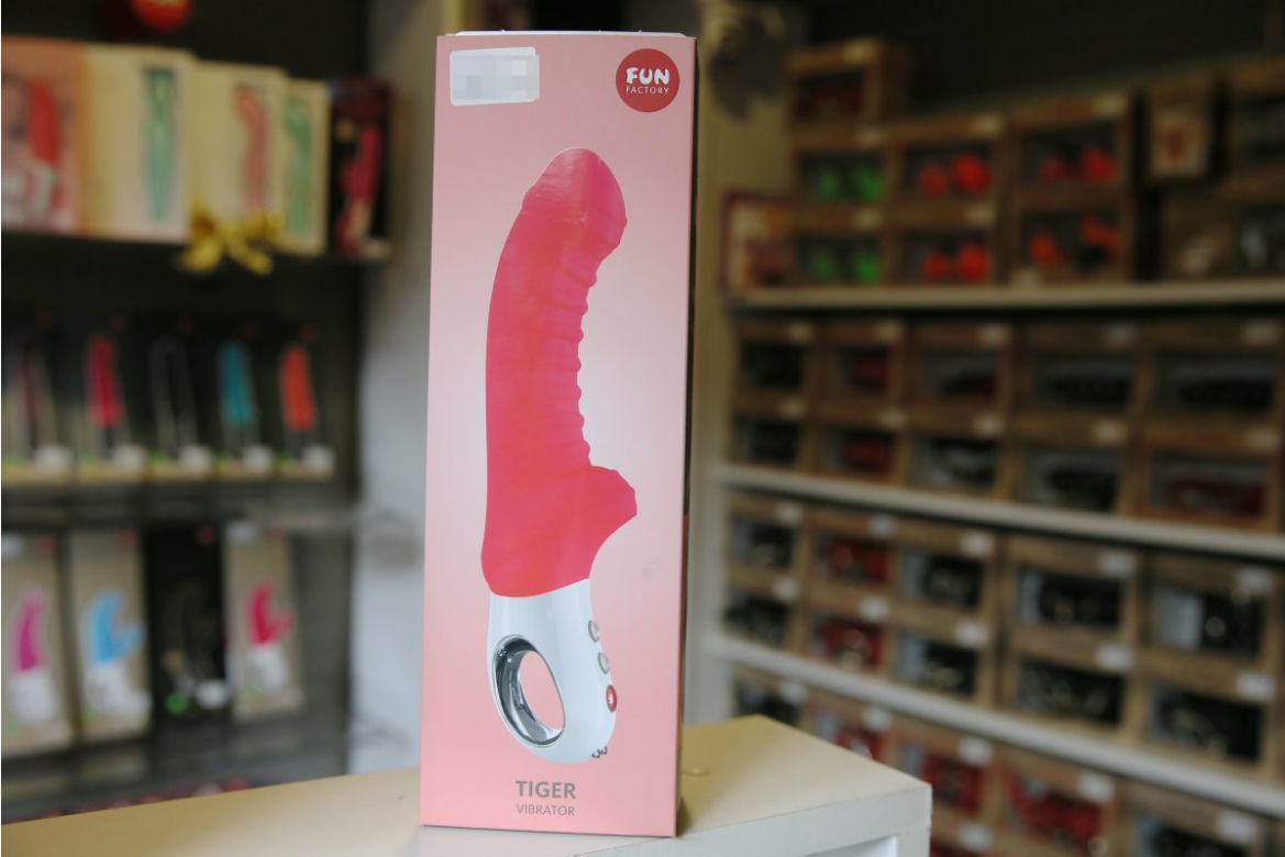 Zrobił TO w sex shopie w biały dzień