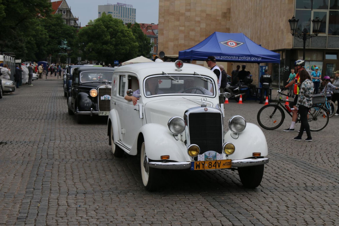 XV Zlot Zabytkowych Mercedesów StarDrive Poland 2016