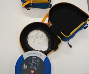 Duchowny zmarł, bo ktoś ukradł baterie do defibrylatora