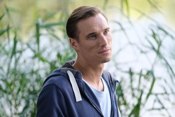 M jak miłość, odcinek 1909. Olek (Maurycy Popiel)