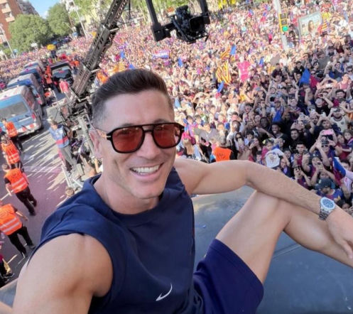 Robert Lewandowski i Wojciech Szczęsny na fecie Barcelony
