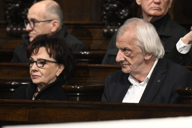 Msza za ofiary Smoleńska w Archikatedrze. Obecni Nawrocki i Kaczyńska