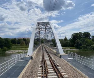Jest przetarg na ostatni kawałek nowej linii kolejowej Podłęże Piekiełko!