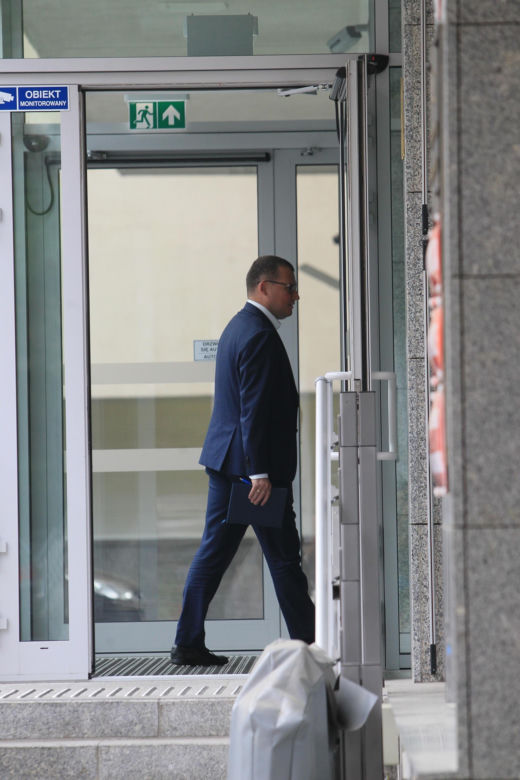 Karol Nawrocki "mebluje" swoją kancelarię  