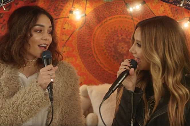 Vanessa hudgens i Ashley Tisdale śpiewają hit Ex's & Oh's