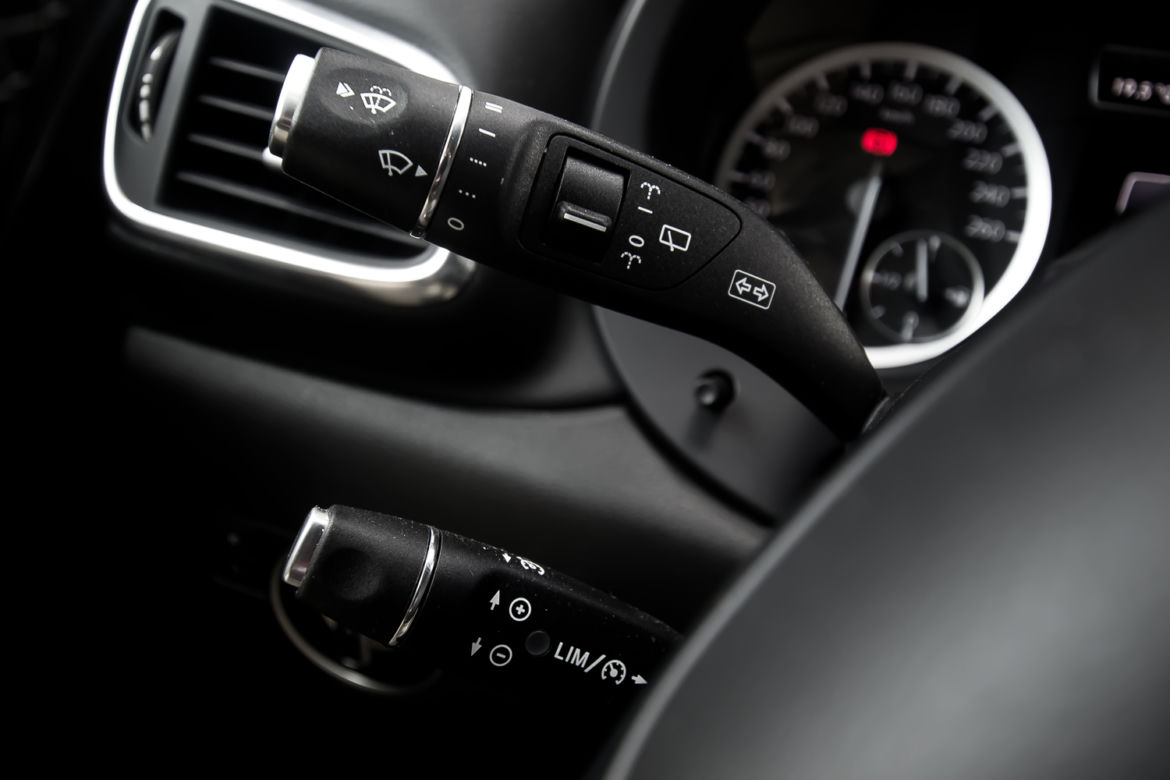 Infiniti Q30 1.6t Premium Tech Gallery White