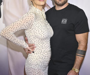 Karolina Pisarek-Salla, Roger Salla