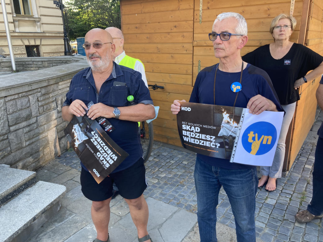 Protest w Nowym Sączu przeciwko zmianom w ustawie o radiofonii i telewizji