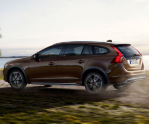 2015 Volvo V60 Cross Country
