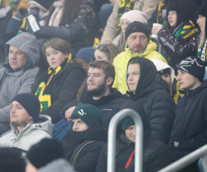 Kibice GKS Katowice dopingowali piłkarzy w meczu z Pogonią