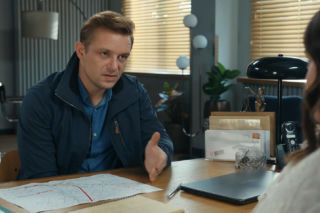 Barwy szczęścia, odcinek 3333: Iwona załatwi Huberta! Sprzeda dom bez jego wiedzy - WIDEO