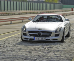 Mercedes-Benz SLS AMG Roadster