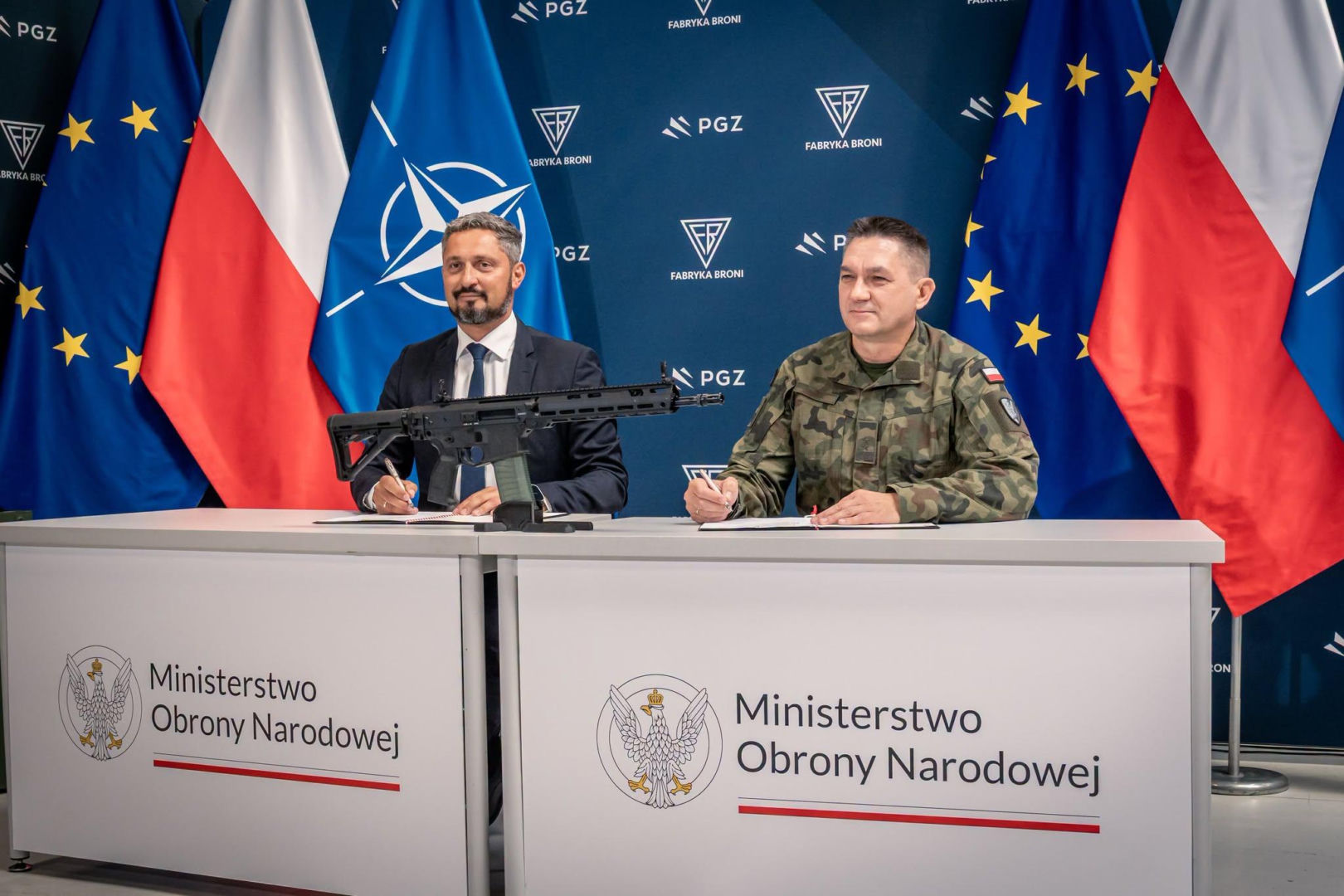 Karabinek MSBS GROT A3 oficjalnie zamówiony. Fabryka Broni „Łucznik” z nową umową