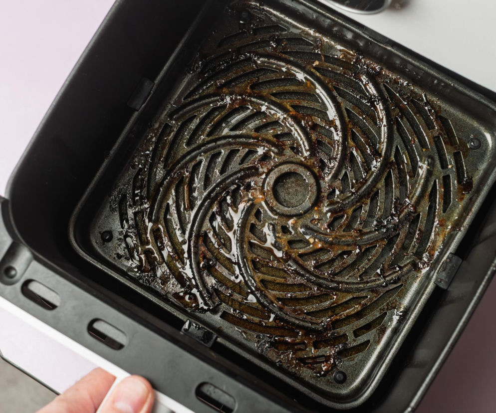  Czyszczenie air fryera